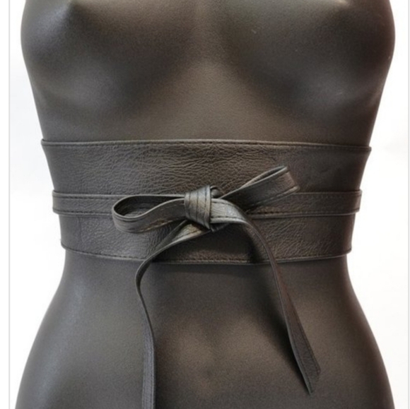 Belts - Picture 3 of 3